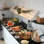 Tatil Evi Peterzens Boathouse Laupunen