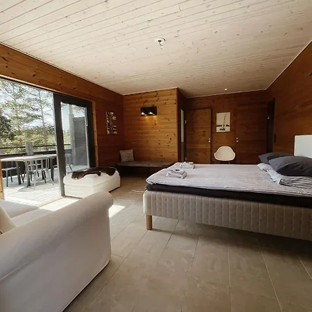 Peterzens Boathouse Semesterbostad