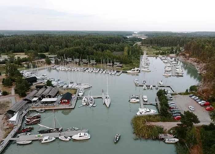 度假居 彼得泽思船屋 *