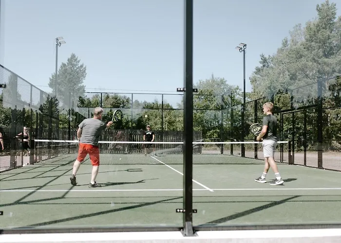 彼得泽思船屋 * Laupunen