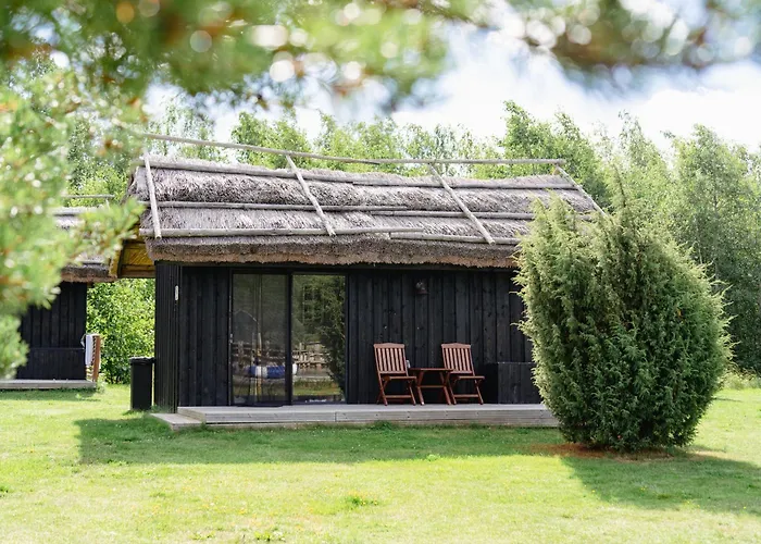 彼得泽思船屋 * Laupunen