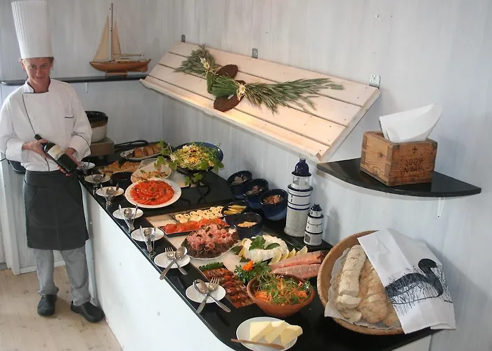 度假居 彼得泽思船屋 Laupunen